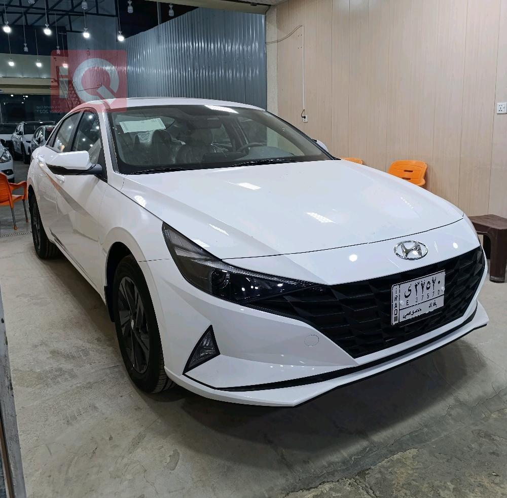 هیوندای ئەلەنترا
